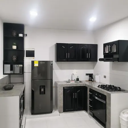 Guest house Con Banos Privado, Comparte Zona Social *